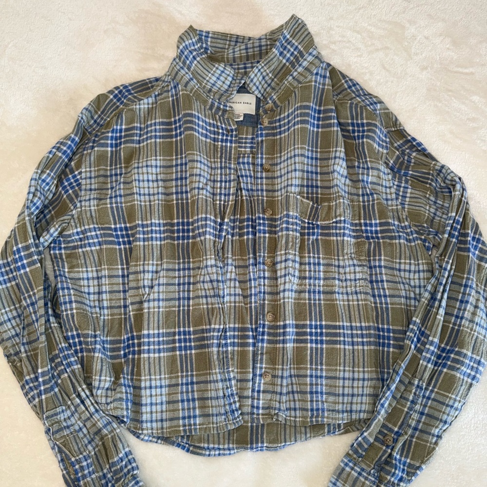 American Eagle cropped flannel